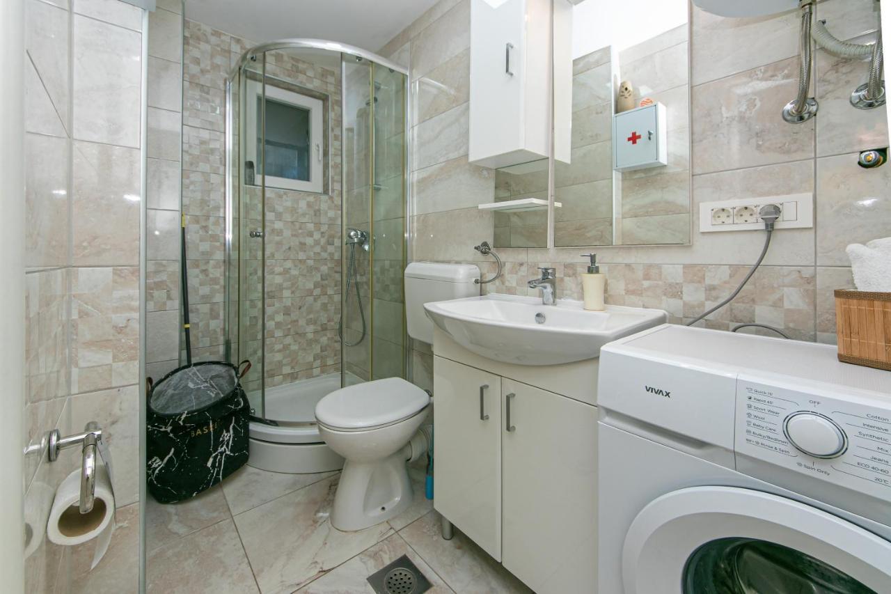 Apartments By The Sea Podaca, Makarska - 13069 Exterior foto